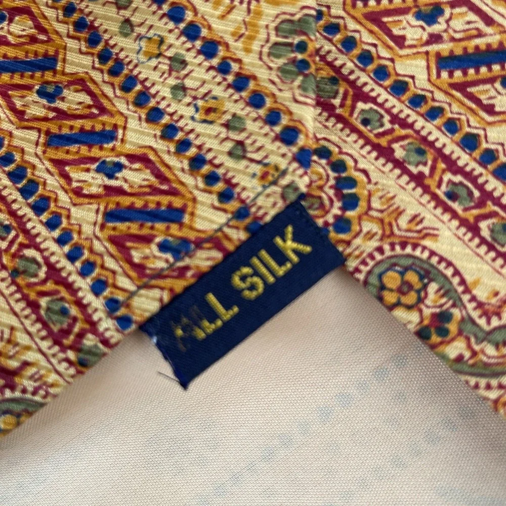 Vintage Pulitzer Tie Makers Grodins Genuine 100% Silk Wide Yellow Paisley